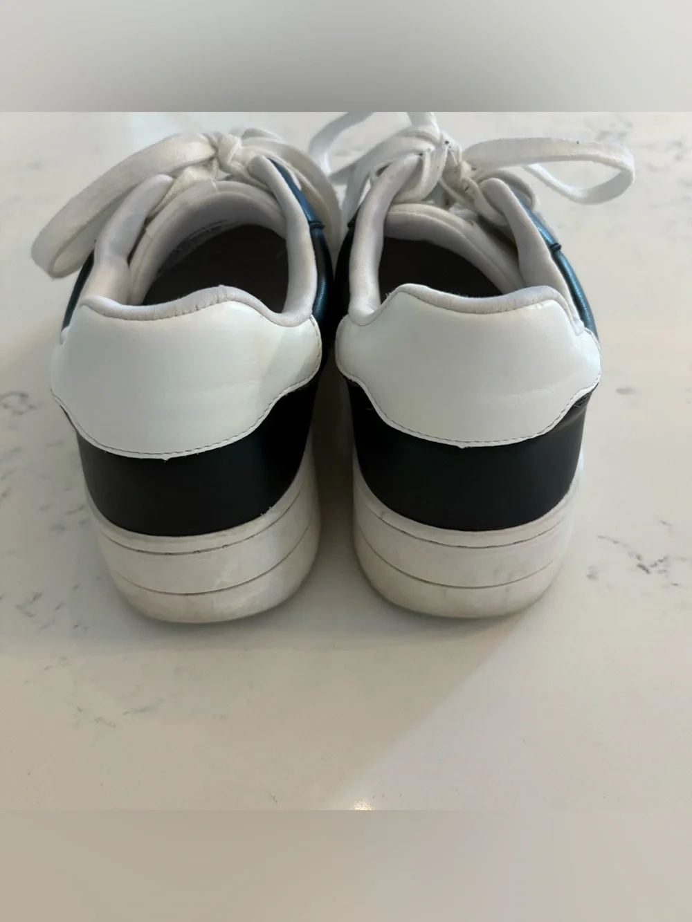 Target Wild Fable Black White Lace Up Retro Skate Sneakers size 10